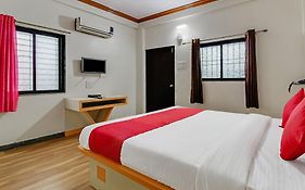 Sandeep Hotel Ahmednagar 3*
